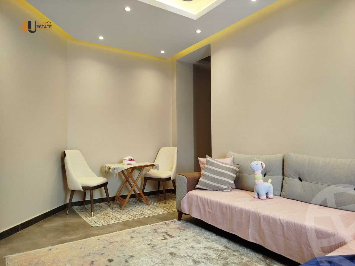 https://aqarmap.com.eg/en/listing/5672089-for-sale-cairo-new-cairo-compounds-nakhil-village