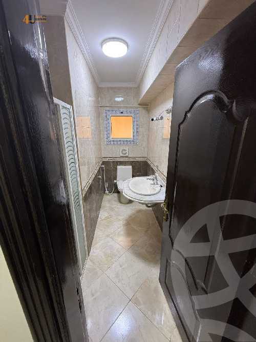 https://aqarmap.com.eg/ar/listing/5708082-for-sale-cairo-new-cairo-compounds-el-jawhara