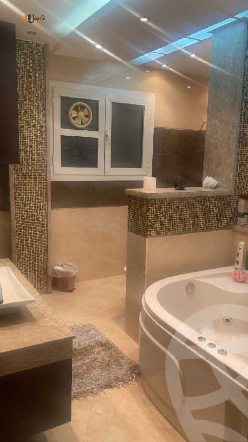 https://aqarmap.com.eg/ar/listing/5862683-for-sale-cairo-new-cairo-el-ahyaa-fifth-neighborhood-akhnaton-st