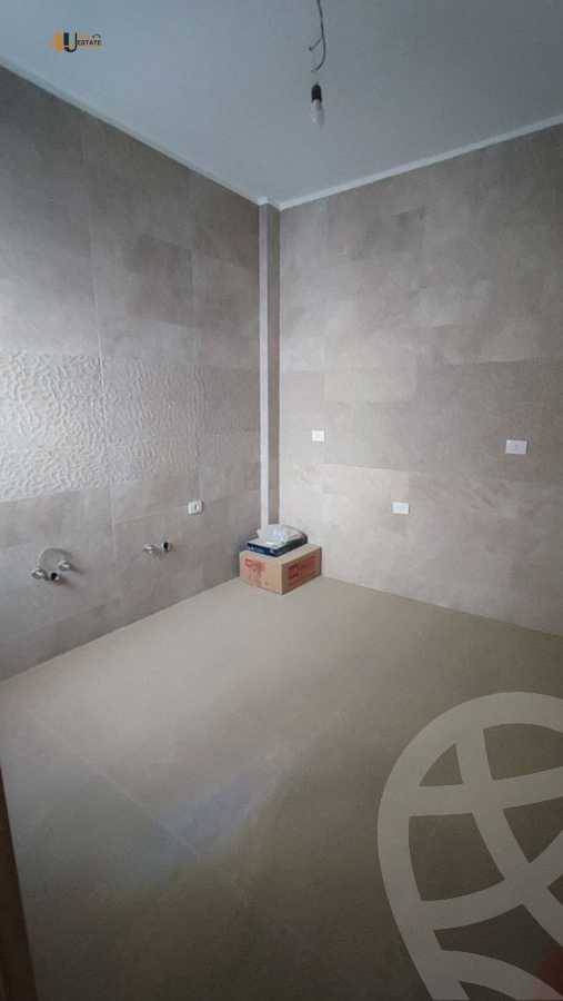 https://aqarmap.com.eg/en/listing/5880579-for-sale-cairo-new-cairo-compounds-fifth-square