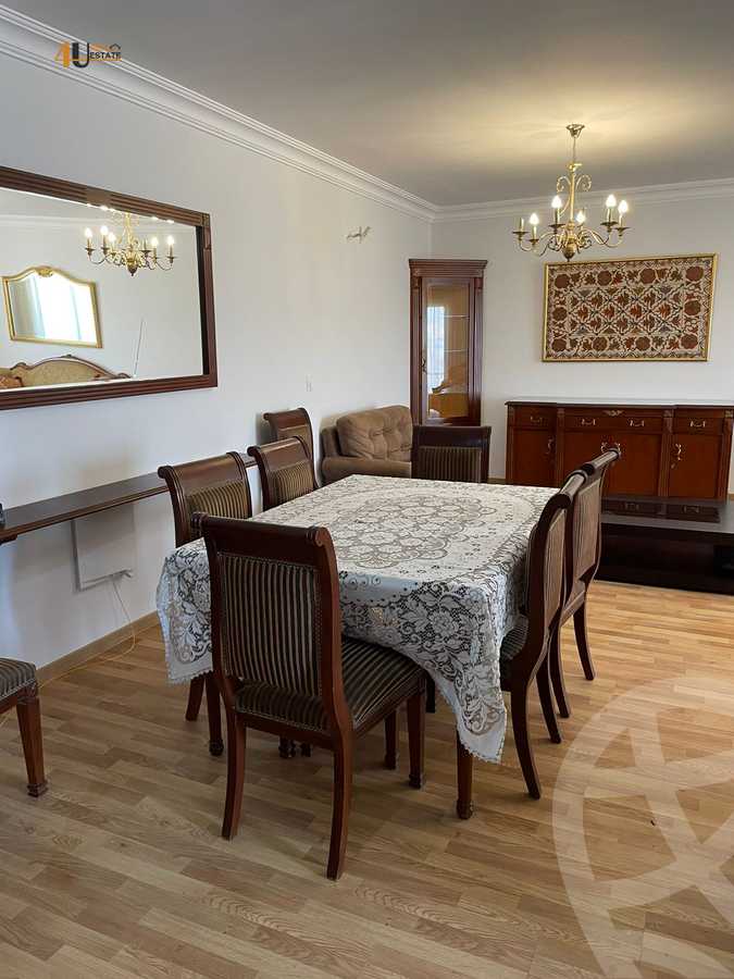 https://aqarmap.com.eg/ar/listing/5885535-for-rent-cairo-new-cairo-compounds-mountain-view-hyde-park