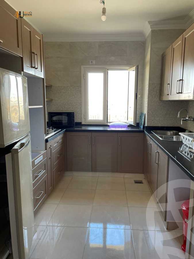 https://aqarmap.com.eg/ar/listing/5885535-for-rent-cairo-new-cairo-compounds-mountain-view-hyde-park