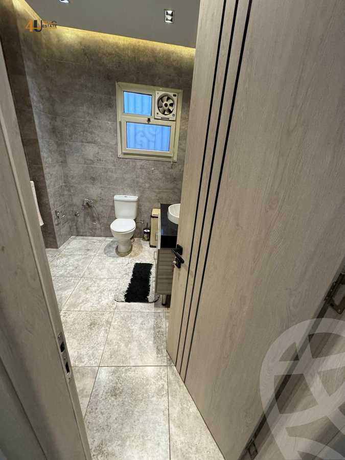 https://aqarmap.com.eg/ar/listing/5886515-for-sale-cairo-new-cairo-ganob-el-akadamiya-south-academy-d-khaled-ibn-el-waleed-st