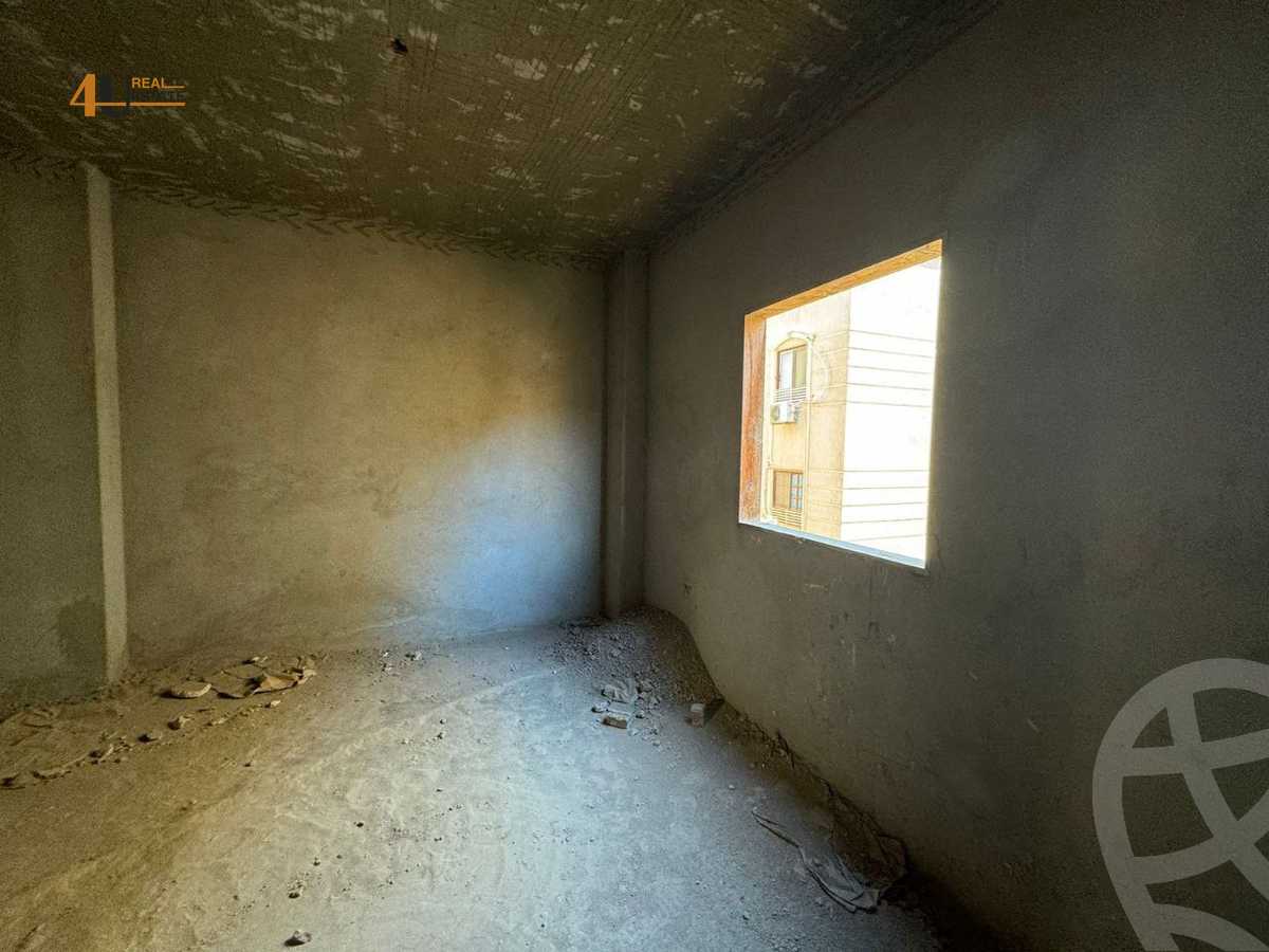 https://aqarmap.com.eg/en/listing/5886712-for-sale-cairo-new-cairo-compounds-kmbwnd-ldf-lwtny