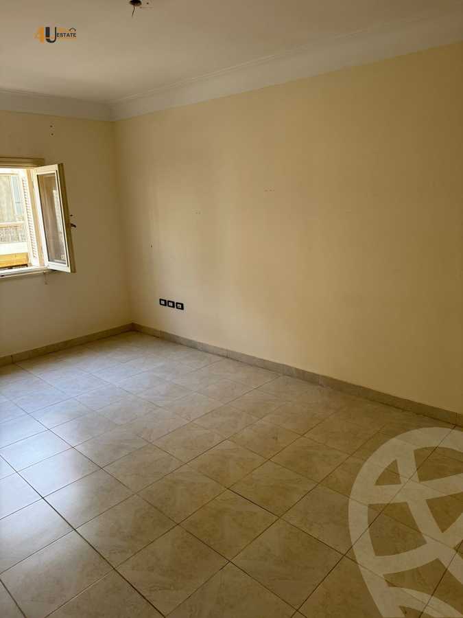 https://aqarmap.com.eg/ar/listing/6005335-for-sale-cairo-new-cairo-compounds-madinet-el-sahafyeen
