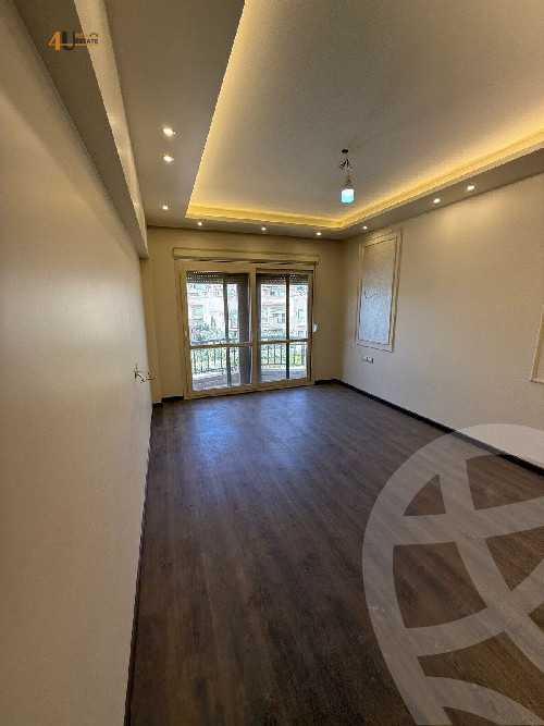 https://aqarmap.com.eg/en/listing/6033639-for-sale-cairo-new-cairo-compounds-el-patio-oro