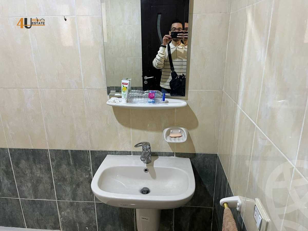 https://aqarmap.com.eg/en/listing/6035587-for-sale-cairo-new-cairo-first-settlement-neighbourhood-2-el-shaheed-wael-abd-el-gaber-st