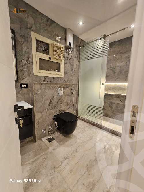 https://aqarmap.com.eg/ar/listing/6052432-for-sale-cairo-new-cairo-el-ahyaa-first-neighborhood-street-1