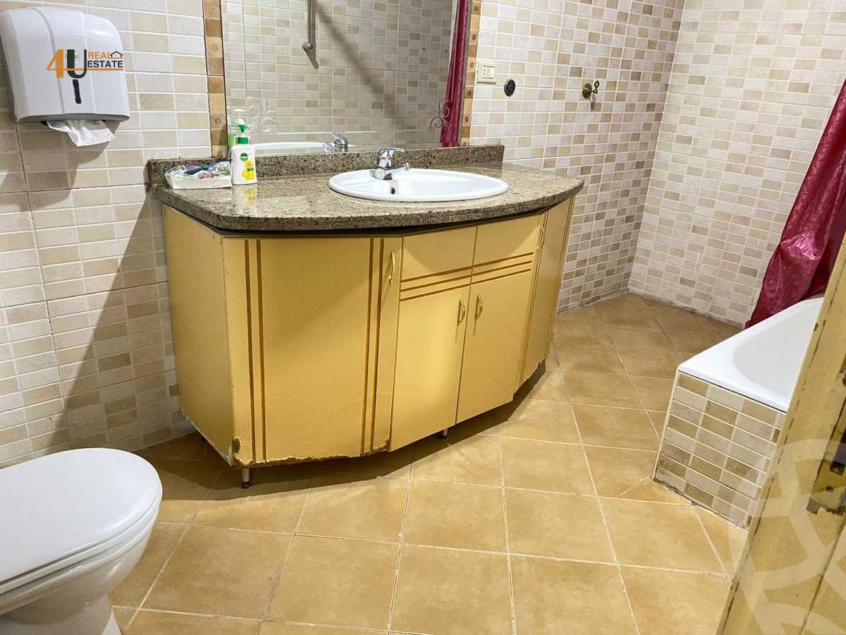https://aqarmap.com.eg/en/listing/6082101-for-rent-cairo-new-cairo-el-ahyaa-fourth-neighborhood-street-1