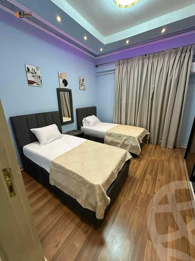 https://aqarmap.com.eg/en/listing/6126778-for-rent-cairo-new-cairo-sharq-el-akadamiya-mohammad-othman-st