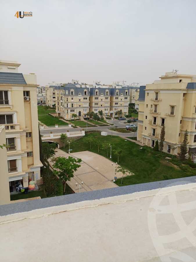 https://aqarmap.com.eg/ar/listing/6144797-for-sale-cairo-new-cairo-compounds-mountain-view-hyde-park