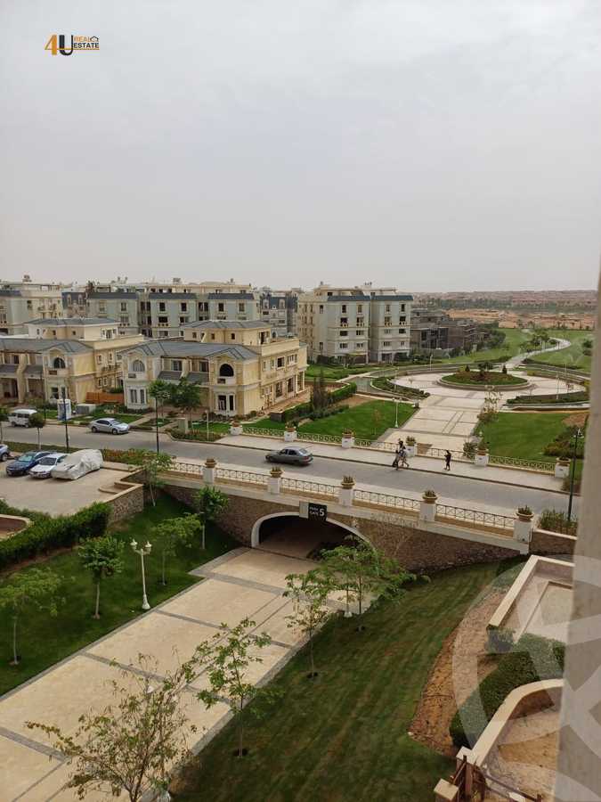https://aqarmap.com.eg/ar/listing/6144797-for-sale-cairo-new-cairo-compounds-mountain-view-hyde-park