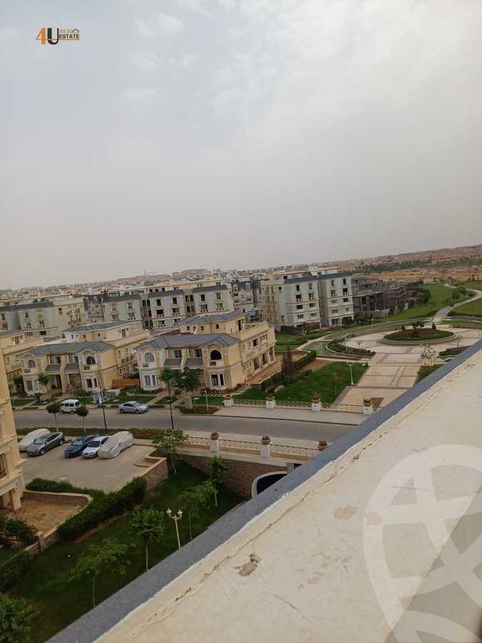 https://aqarmap.com.eg/ar/listing/6144797-for-sale-cairo-new-cairo-compounds-mountain-view-hyde-park