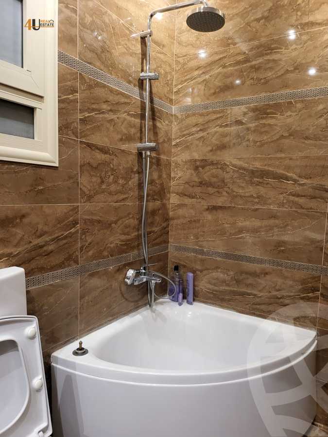 https://aqarmap.com.eg/ar/listing/6147620-for-sale-cairo-new-cairo-el-banafsg-el-banafsag-omarat-al-gabri-st