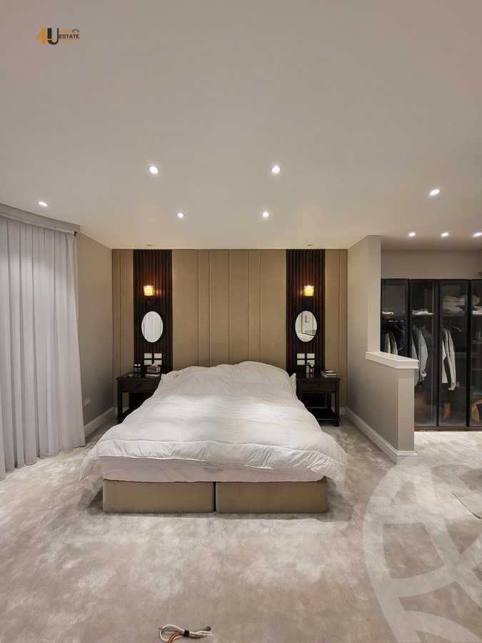 https://aqarmap.com.eg/en/listing/6153876-for-sale-cairo-new-cairo-compounds-mountain-view-hyde-park