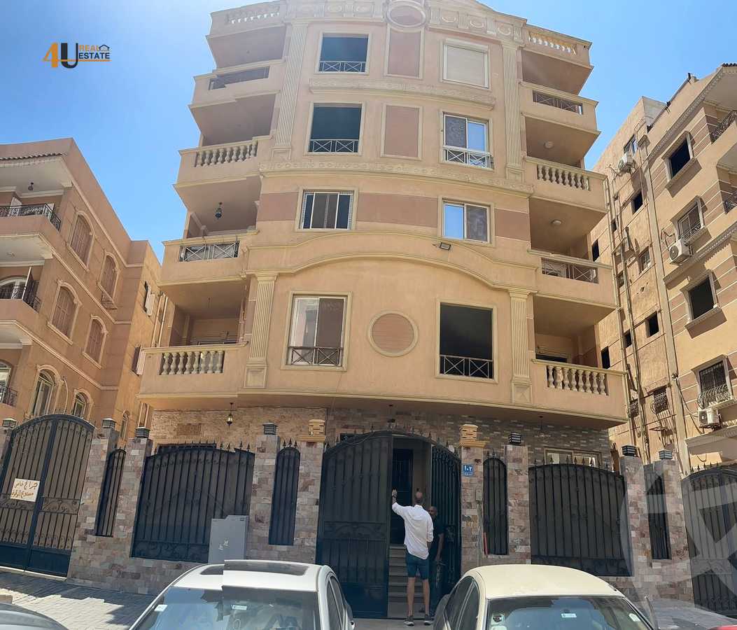 https://aqarmap.com.eg/en/listing/6159394-for-sale-cairo-new-cairo-el-banafsg-el-banafsag-omarat-al-gabri-st