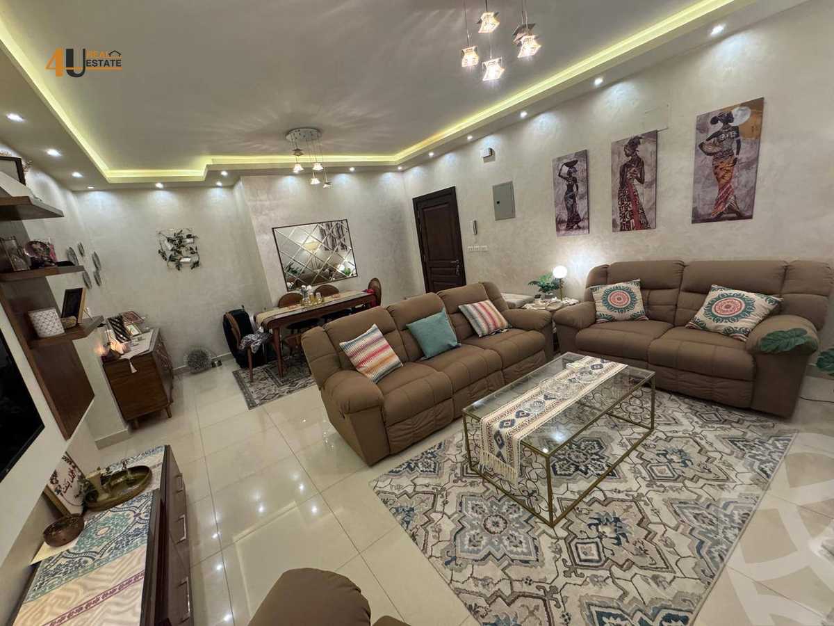 https://aqarmap.com.eg/en/listing/6165286-for-rent-cairo-new-cairo-compounds-hyde-park-centre-ville-hyde-park
