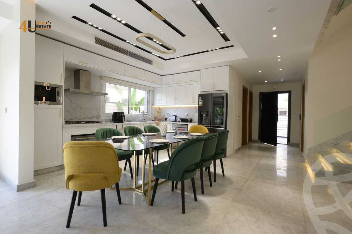 https://aqarmap.com.eg/ar/listing/6167452-for-rent-cairo-new-cairo-compounds-hyde-park-centre-ville-hyde-park