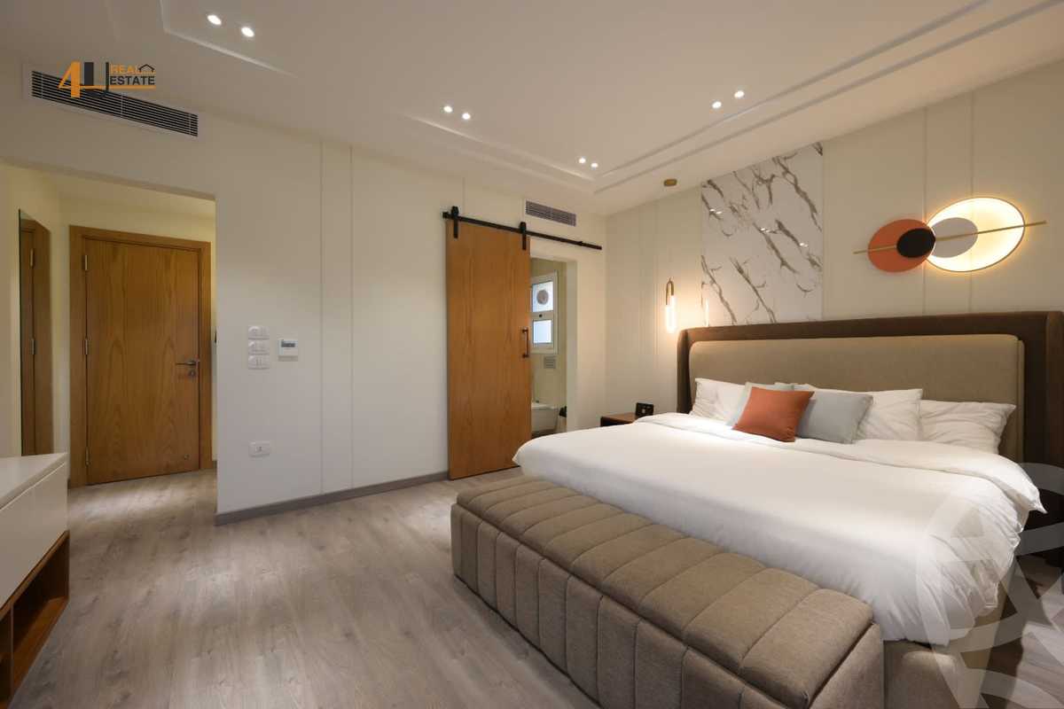 https://aqarmap.com.eg/ar/listing/6167452-for-rent-cairo-new-cairo-compounds-hyde-park-centre-ville-hyde-park
