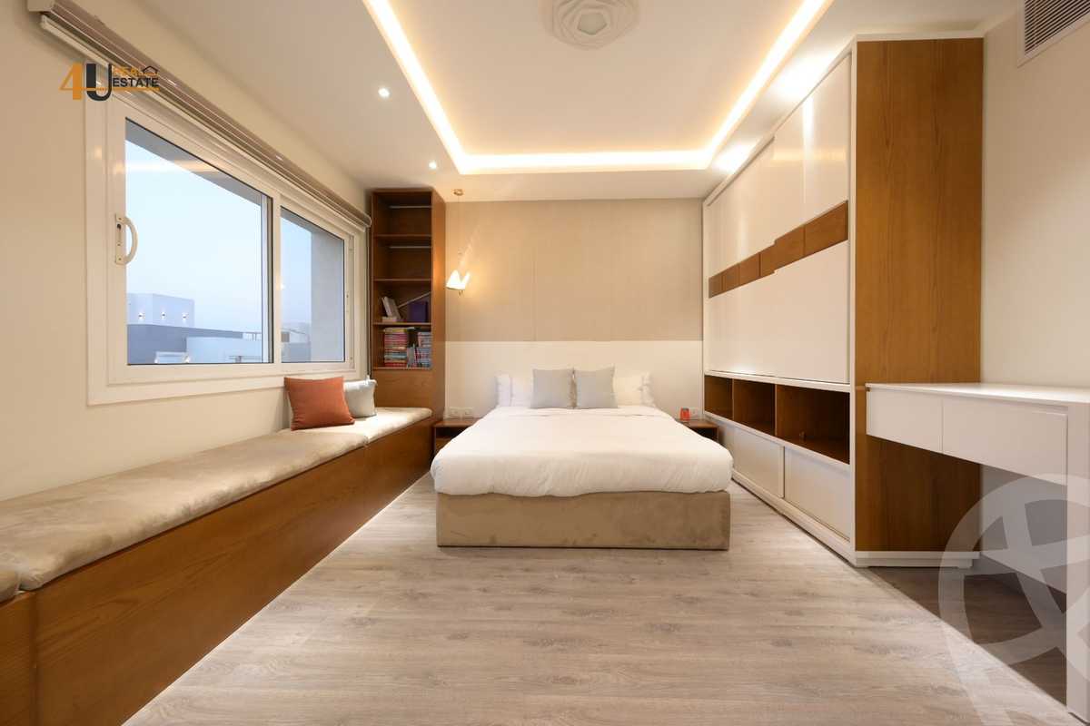 https://aqarmap.com.eg/ar/listing/6167452-for-rent-cairo-new-cairo-compounds-hyde-park-centre-ville-hyde-park