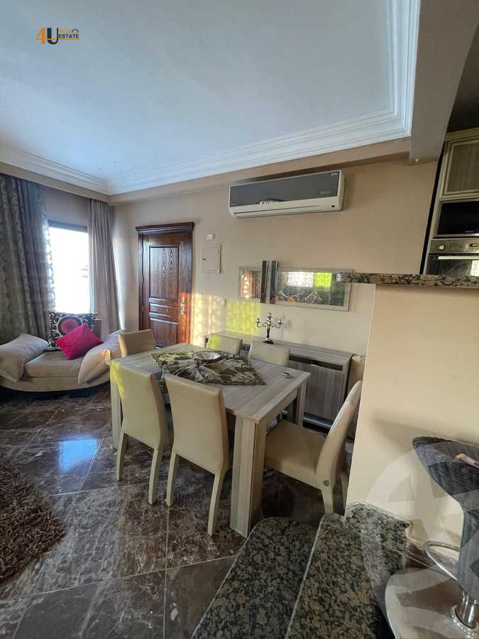 https://aqarmap.com.eg/ar/listing/6170231-for-sale-cairo-new-cairo-first-settlement-neighbourhood-10-el-shaheed-abdul-fattah-ahmed-st