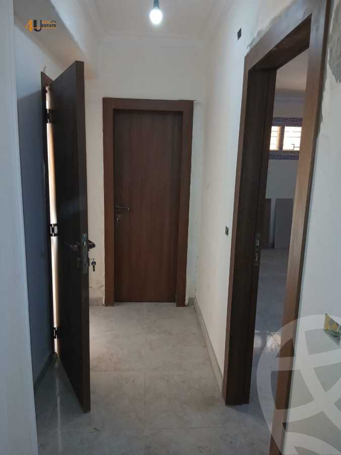 https://aqarmap.com.eg/ar/listing/6180090-for-sale-cairo-new-cairo-south-investors-el-shaheed-ayman-katat-st
