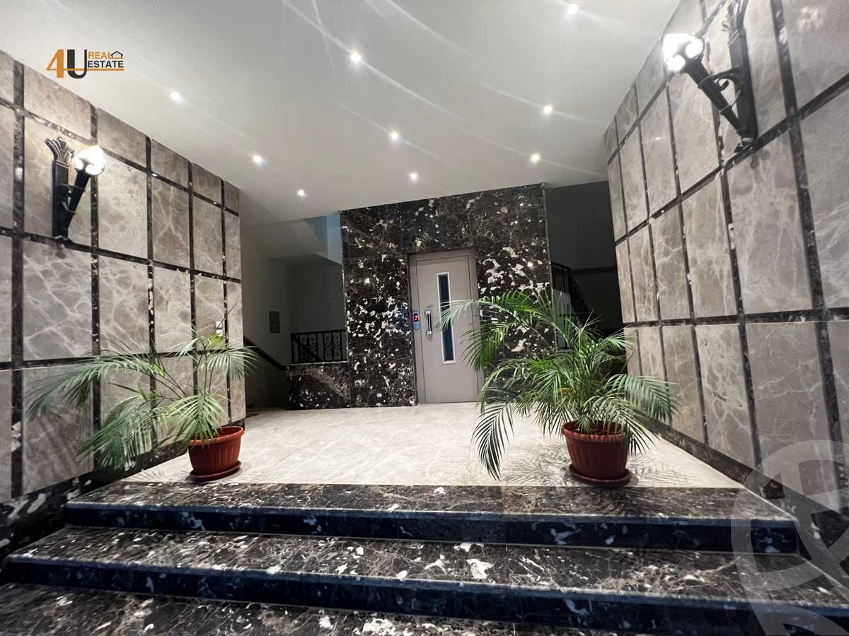 https://aqarmap.com.eg/en/listing/6187772-for-sale-cairo-new-cairo-compounds-kmbwnd-lnkhyl