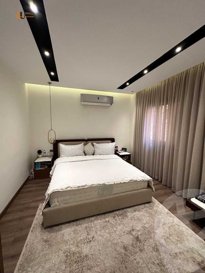 https://aqarmap.com.eg/ar/listing/6194609-for-sale-cairo-new-cairo-compounds-el-mostashareen-compound