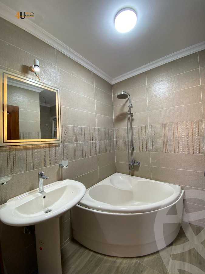 https://aqarmap.com.eg/ar/listing/6197142-for-rent-cairo-new-cairo-compounds-the-square