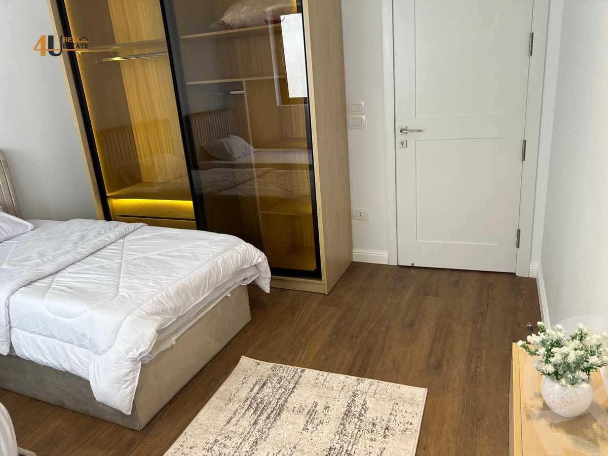 https://aqarmap.com.eg/en/listing/6197472-for-rent-cairo-new-cairo-compounds-lakeview-residence