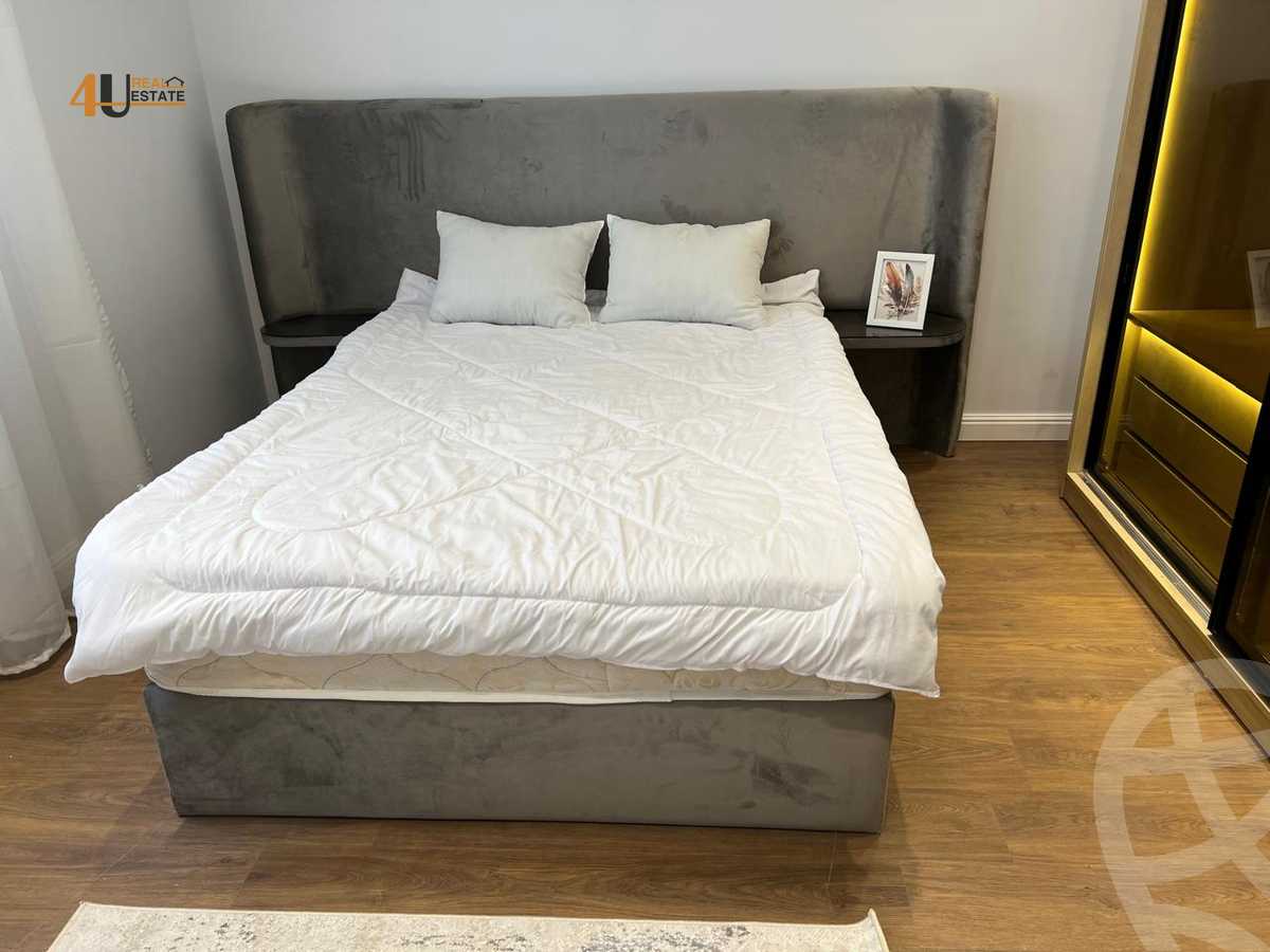 https://aqarmap.com.eg/en/listing/6197472-for-rent-cairo-new-cairo-compounds-lakeview-residence