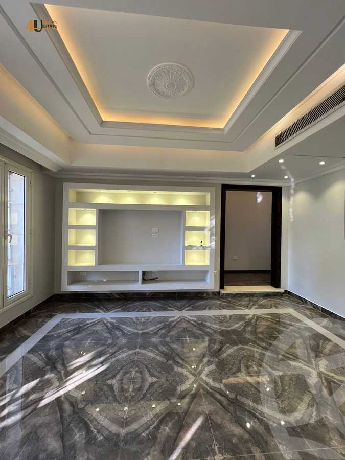 https://aqarmap.com.eg/ar/listing/6197936-for-rent-cairo-new-cairo-compounds-lakeview-residence