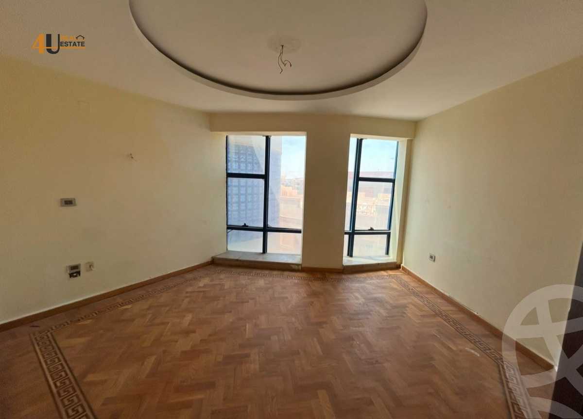 https://aqarmap.com.eg/ar/listing/6207010-for-rent-cairo-new-cairo-ganob-el-akadamiya-south-academy-b-taha-hussein-st