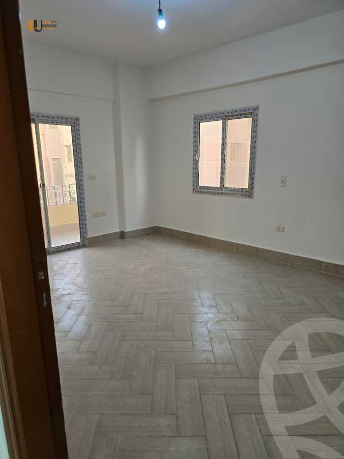 https://aqarmap.com.eg/ar/listing/6210535-for-rent-cairo-new-cairo-south-investors-zizinia-st