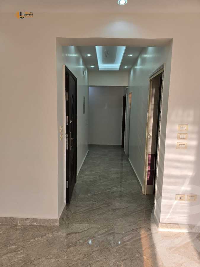 https://aqarmap.com.eg/ar/listing/6210535-for-rent-cairo-new-cairo-south-investors-zizinia-st