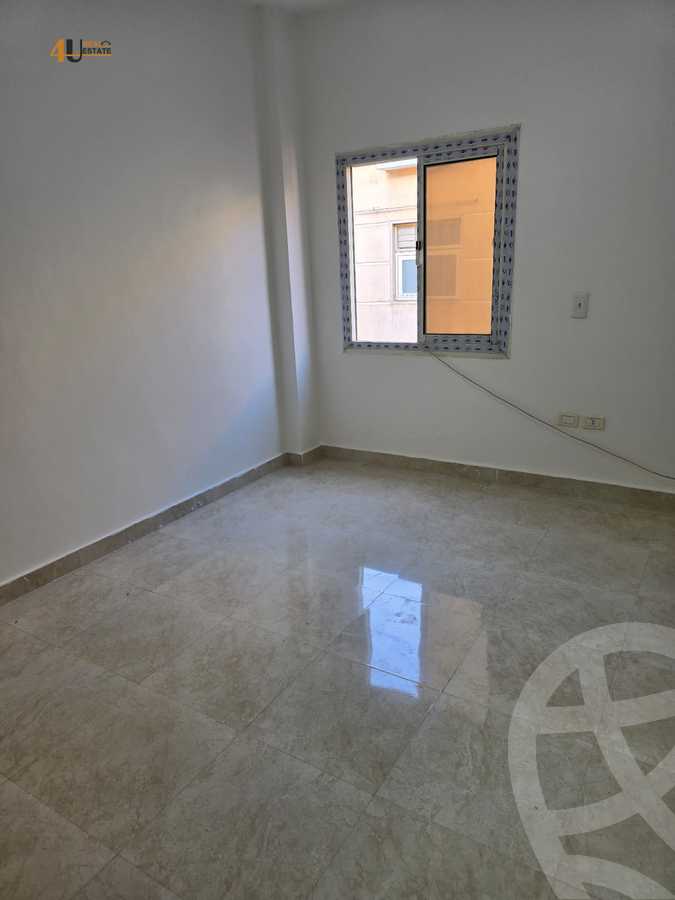 https://aqarmap.com.eg/ar/listing/6210535-for-rent-cairo-new-cairo-south-investors-zizinia-st