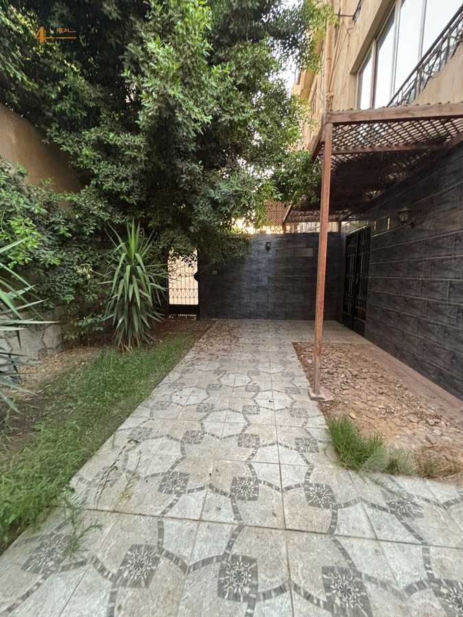 https://aqarmap.com.eg/ar/listing/6213699-for-sale-cairo-new-cairo-el-ahyaa-first-neighborhood-street-1