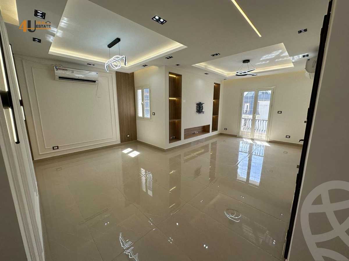 https://aqarmap.com.eg/ar/listing/6266487-for-rent-cairo-new-cairo-compounds-mountain-view-hyde-park