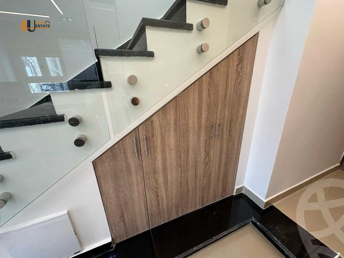 https://aqarmap.com.eg/ar/listing/6266487-for-rent-cairo-new-cairo-compounds-mountain-view-hyde-park