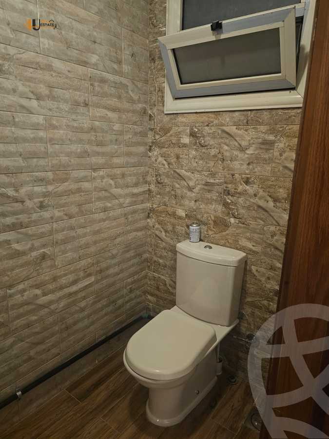 https://aqarmap.com.eg/ar/listing/6269358-for-sale-cairo-new-cairo-ganob-el-akadamiya-south-academy-a-zaid-ebn-haretha-st