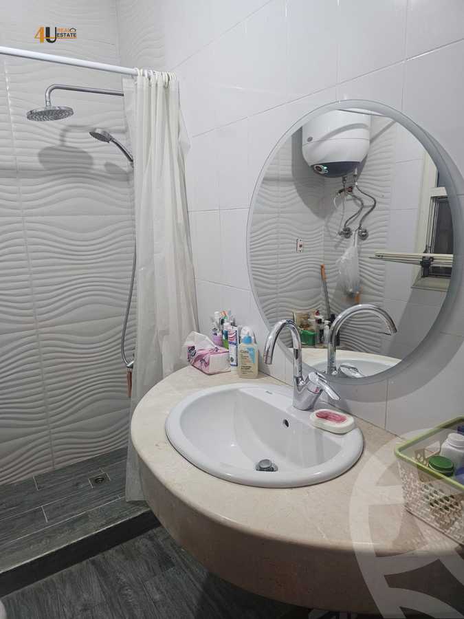 https://aqarmap.com.eg/ar/listing/6269358-for-sale-cairo-new-cairo-ganob-el-akadamiya-south-academy-a-zaid-ebn-haretha-st