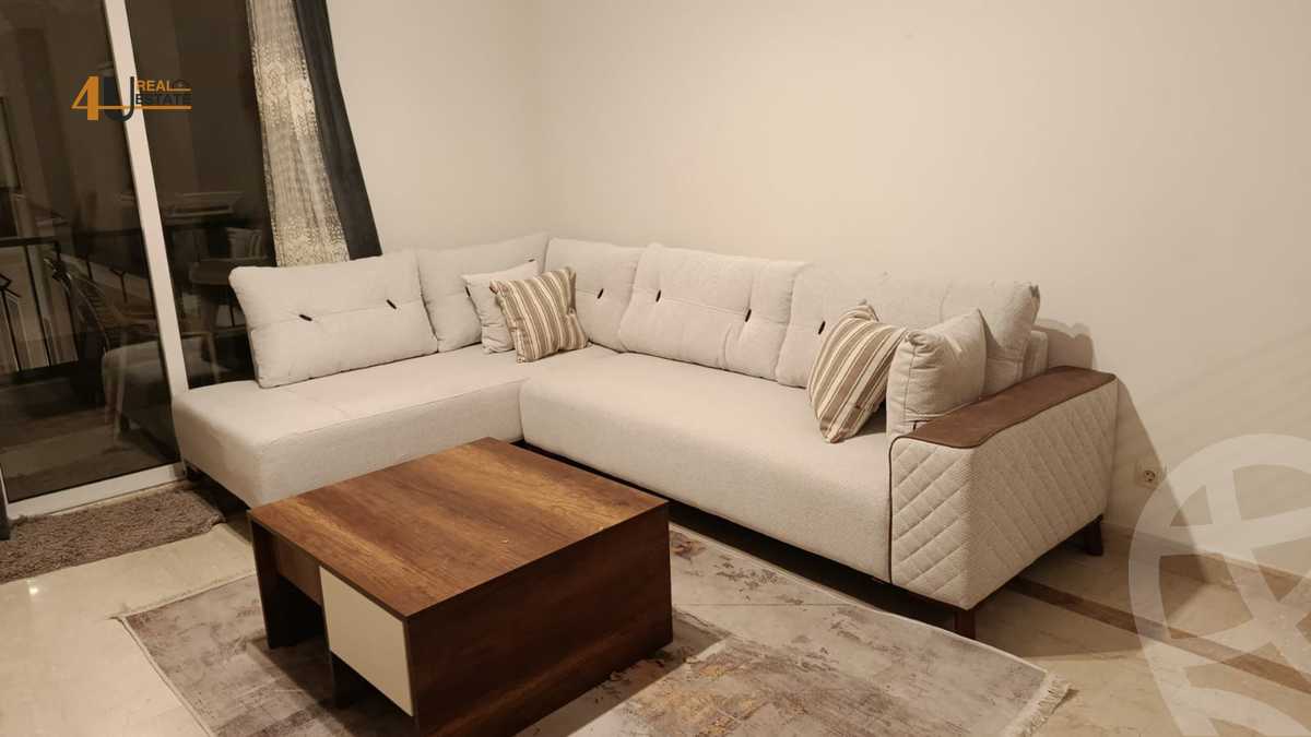 https://aqarmap.com.eg/en/listing/6281056-for-rent-cairo-new-cairo-compounds-lakeview-residence