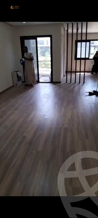https://aqarmap.com.eg/ar/listing/6287024-for-sale-cairo-new-cairo-compounds-cinco-mall-upwyde
