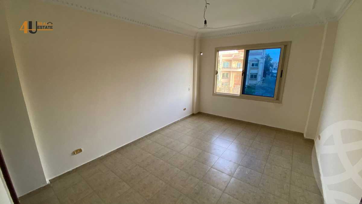 https://aqarmap.com.eg/ar/listing/6317744-for-rent-cairo-new-cairo-first-settlement-neighbourhood-5-el-shaheed-islam-raafat-st