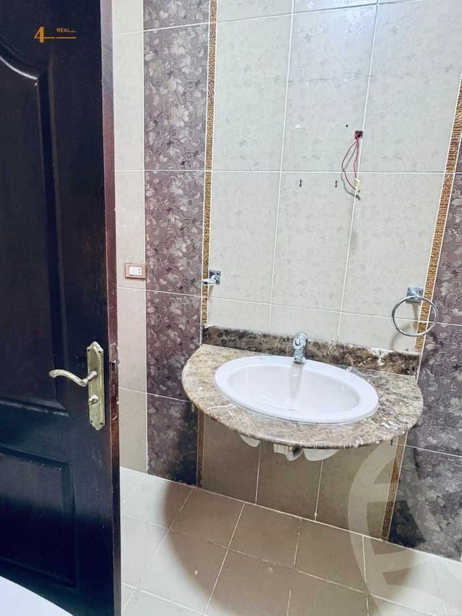 https://aqarmap.com.eg/ar/listing/6333443-for-rent-cairo-new-cairo-el-narges-el-narges-omarat-ibrahim-el-helbawy-st