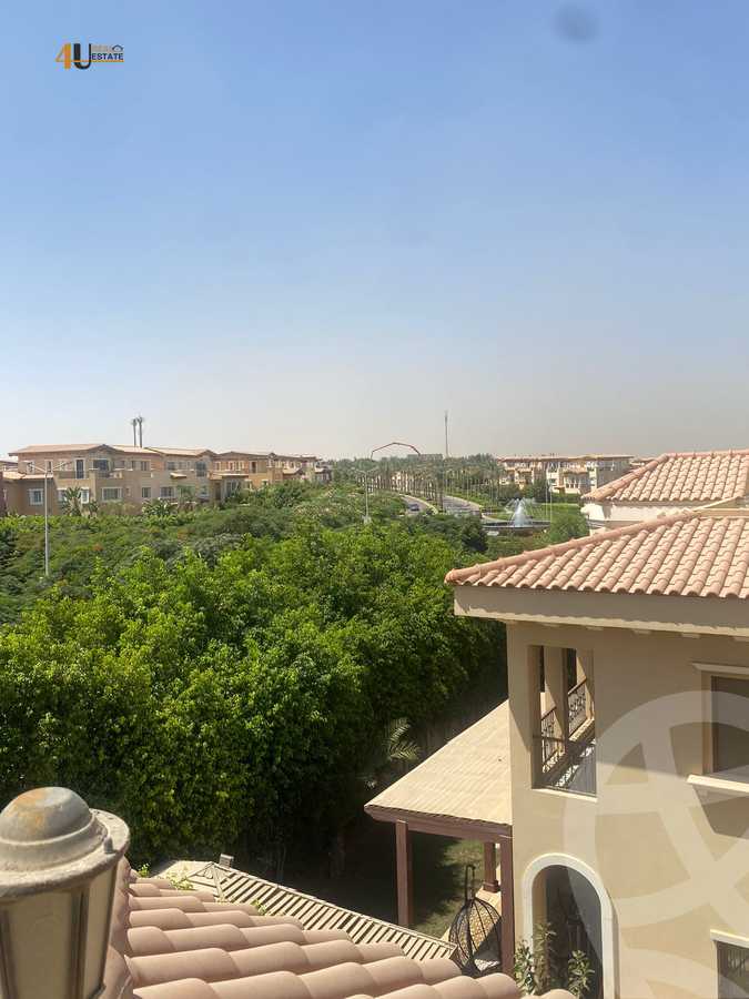 https://aqarmap.com.eg/ar/listing/6335855-for-sale-cairo-new-cairo-compounds-hyde-park-centre-ville-hyde-park