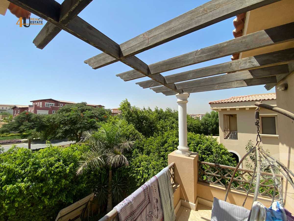 https://aqarmap.com.eg/ar/listing/6335855-for-sale-cairo-new-cairo-compounds-hyde-park-centre-ville-hyde-park