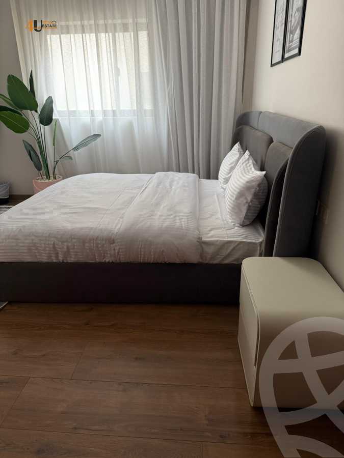 https://aqarmap.com.eg/en/listing/6335974-for-rent-cairo-new-cairo-compounds-lakeview-residence