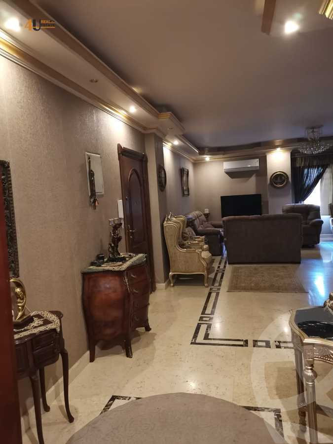 https://aqarmap.com.eg/ar/listing/6337230-for-sale-cairo-new-cairo-ganob-el-akadamiya-south-academy-b-taha-hussein-st