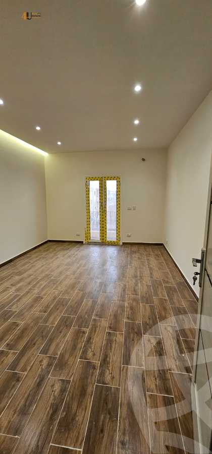 https://aqarmap.com.eg/en/listing/6358778-for-rent-cairo-new-cairo-el-yassamin-el-yasmeen-3-mohamed-rahim-st